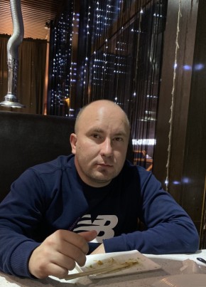 Роман, 39, Россия, Уссурийск