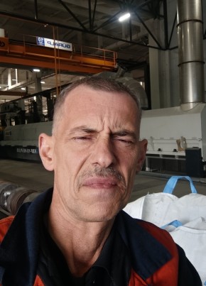 Михаил из Крымска 53 года