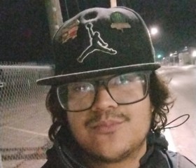 Sal, 26, Albuquerque