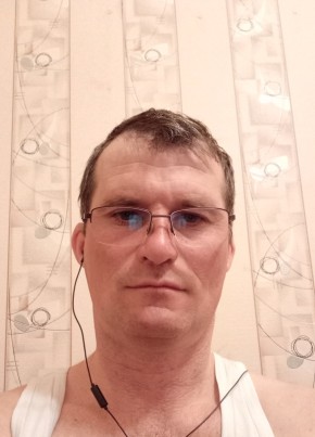 Anton, 45, Russia, Saratov