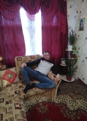 Александр, 37, Россия, Карпинск