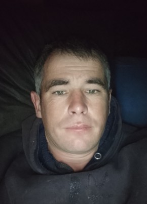 Григорий Тарасов из Павлодара 35 лет