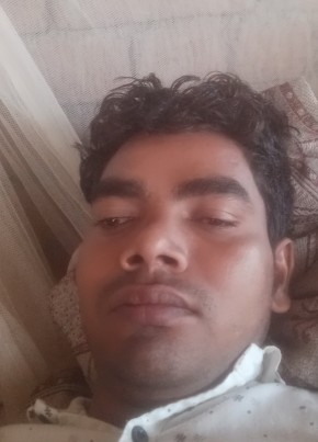 Pintu Kumar Meht, 29, India, Husainābād