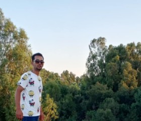 Nordine, 18, Tunis