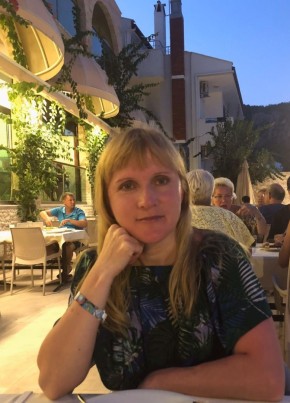 Галина, 49, Россия, Москва