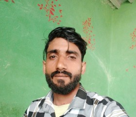 P, 20, Nakur