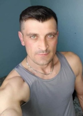LUCIAN из Büren 46 лет