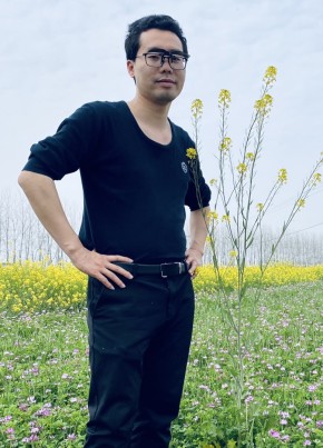 飞雪白露, 34, 中华人民共和国, 武汉