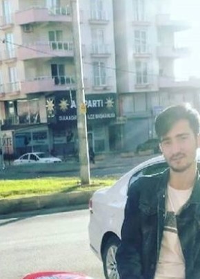 Yusuf Bağcı, 25, Türkiye Cumhuriyeti, Bursa