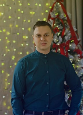 Павел из Камышлова 22 года
