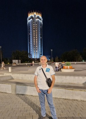 Денис из Алматы 47 лет