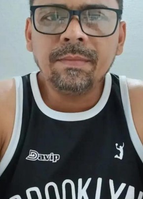 Cleirton из Fortaleza 42 года