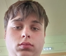 Maksim, 18, Moscow