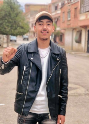 Chinwi из Oran 19 лет