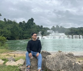 KOM, 24, Mandalay
