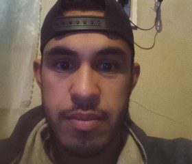 Matuu, 29, Posadas