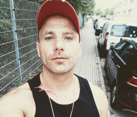 Pawel, 38 лет, København