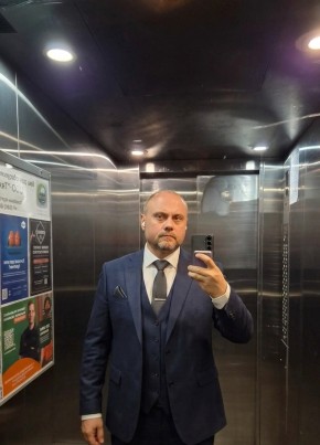 Леонид из Москвы 47 лет