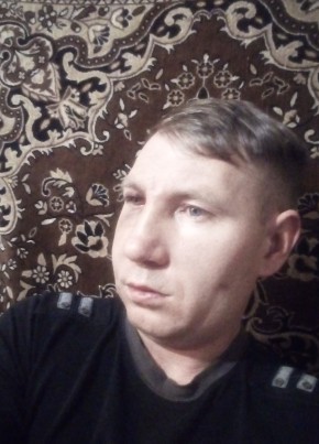 Олег, 36, Россия, Игра
