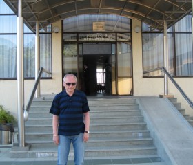 Aleksandr, 63, Moscow