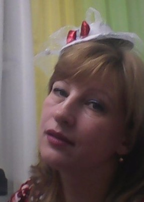 Елена, 54, Россия, Саяногорск