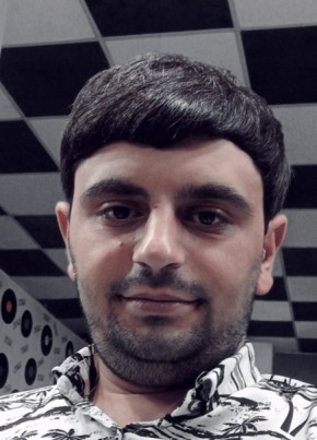 Amo Avetisyan, 27, Iran, Tabriz
