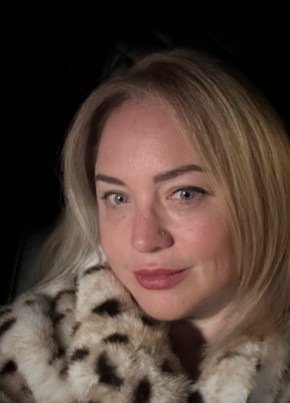 El, 80, Russia, Moscow