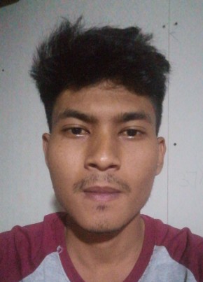 Toke gyi, 27, Myanmar (Burma), Naypyitaw