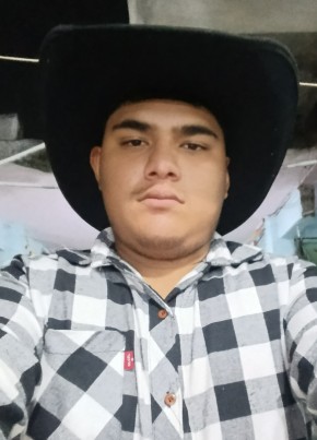 Joshua из Chalco de Díaz Covarrubias 18 лет