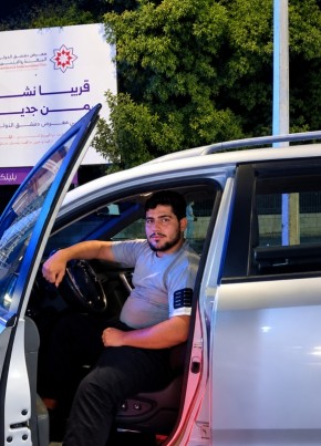 مهيب ابو خالد из Kilis 20 лет