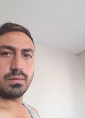 Hasan, 36, Türkiye Cumhuriyeti, Kırıkhan
