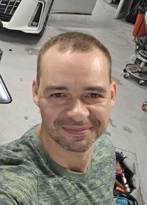 Алексей из Владивостока 43 года