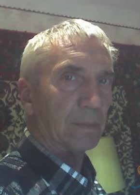 николаевич, 79, Россия, Зерноград