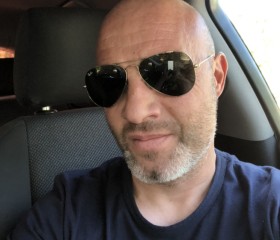 Toni, 47, City Center