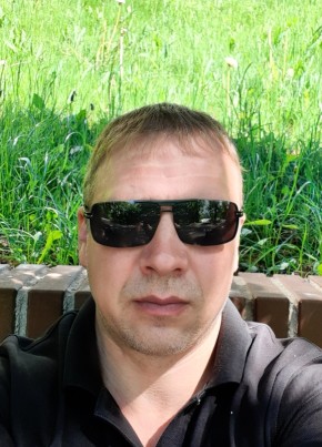 Aleksey, 44, Russia, Skhodnya