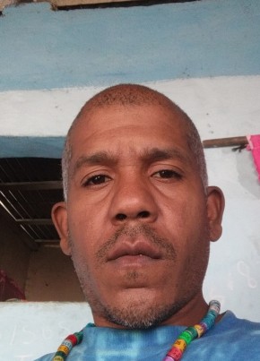 Ronny
l, 38, República de Cuba, Camagüey