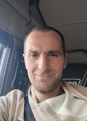 Тимур из Обухово 42 года