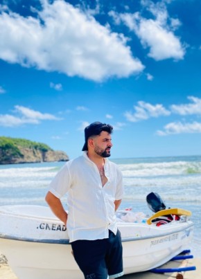Furkan из Esenyurt 27 лет
