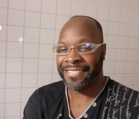 Basisa , 44, Lingolsheim