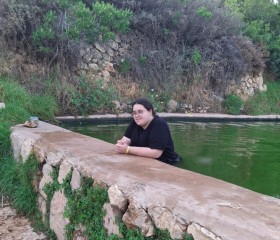 ליאורה, 18, Gaza