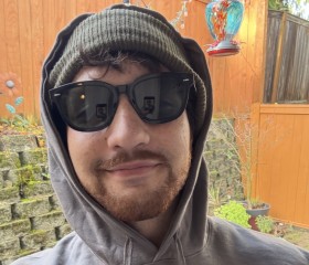 Mayr, 33, Bremerton