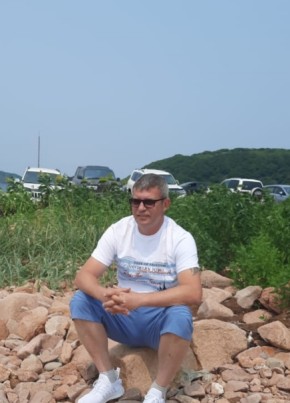 Даниил из Уссурийска 47 лет