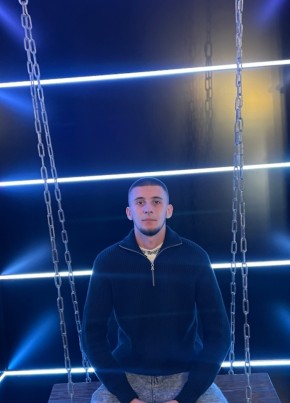 Владимир из Новокузнецка 23 года