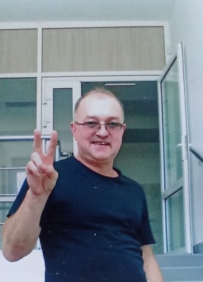 Владислав Изюмов из Уссурийска 61 год
