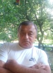 Виктор, 68 лет, Батайск