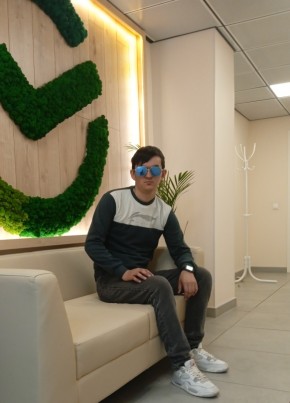 Manucher, 21, Russia, Moscow