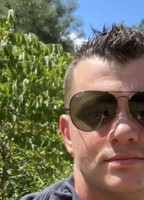 james, 36, United States of America, Linton Hall