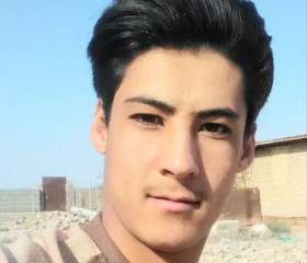 جنوم, 18, Tehran