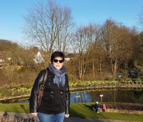 LARISA, 60, Dusseldorf