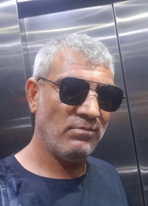 Emrah из İstanbul 39 лет